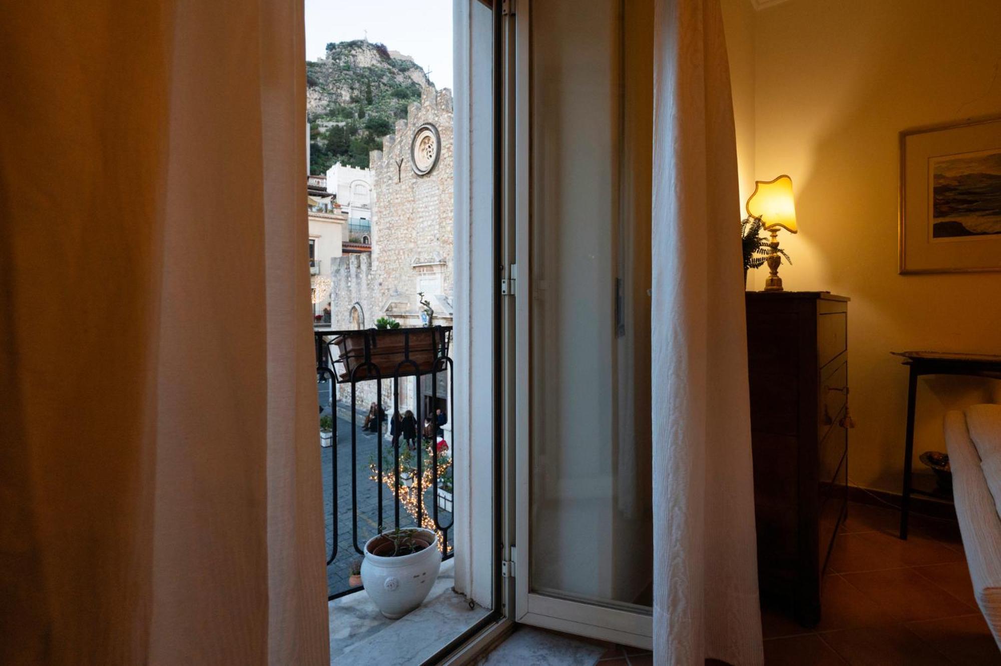 Duomo Square Apartment Taormina Exterior photo